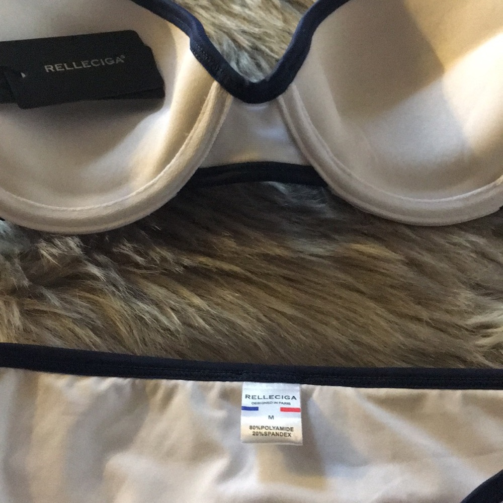 🆕 white w blue lining two piece bikini size M - Picture 5 of 5